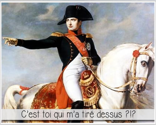 tableau de napoleon 1er bonaparte chevauchant pour illustrer le petit quizz PCPL : combien de fois fut blessé napoleon ? 